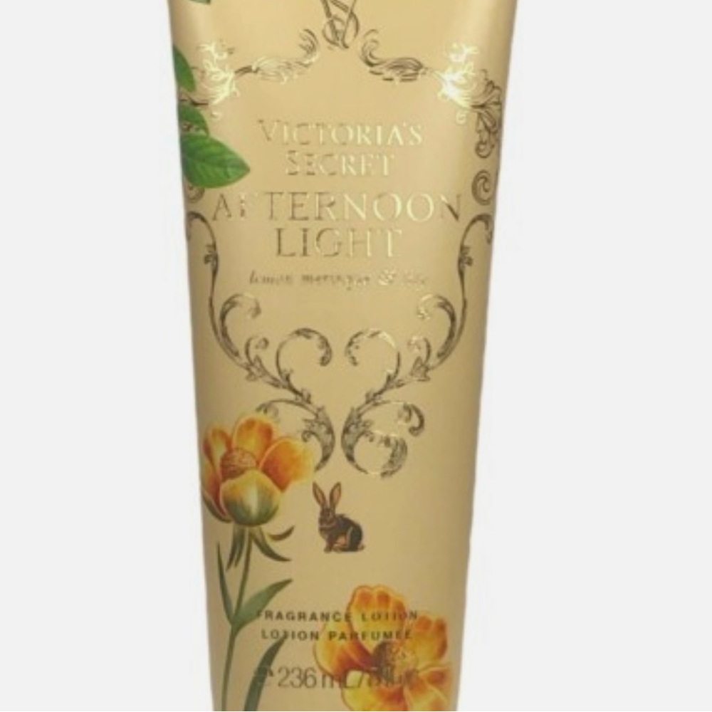 Price FIRM New Victorias Secret Afternoon Light Set - Picture 3 of 4